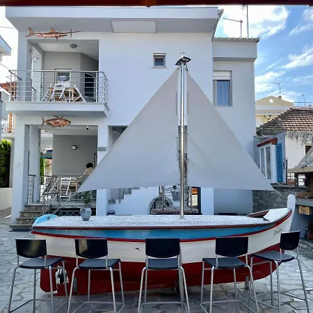 Waterfront & Floor Apartment Nea Iraklitsa