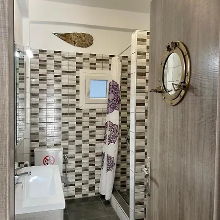 Apartment Waterfront & Floor *
